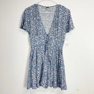 NEW Chelsea28 Romper Womens Size XS Blue Floral Short Sleeve Shorts NWOT